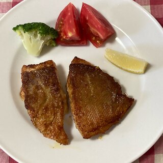 うちのおかず　白身魚のソテー　カレー味